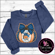 Load image into Gallery viewer, {83} Patch Pumpkin Sweatshirt
